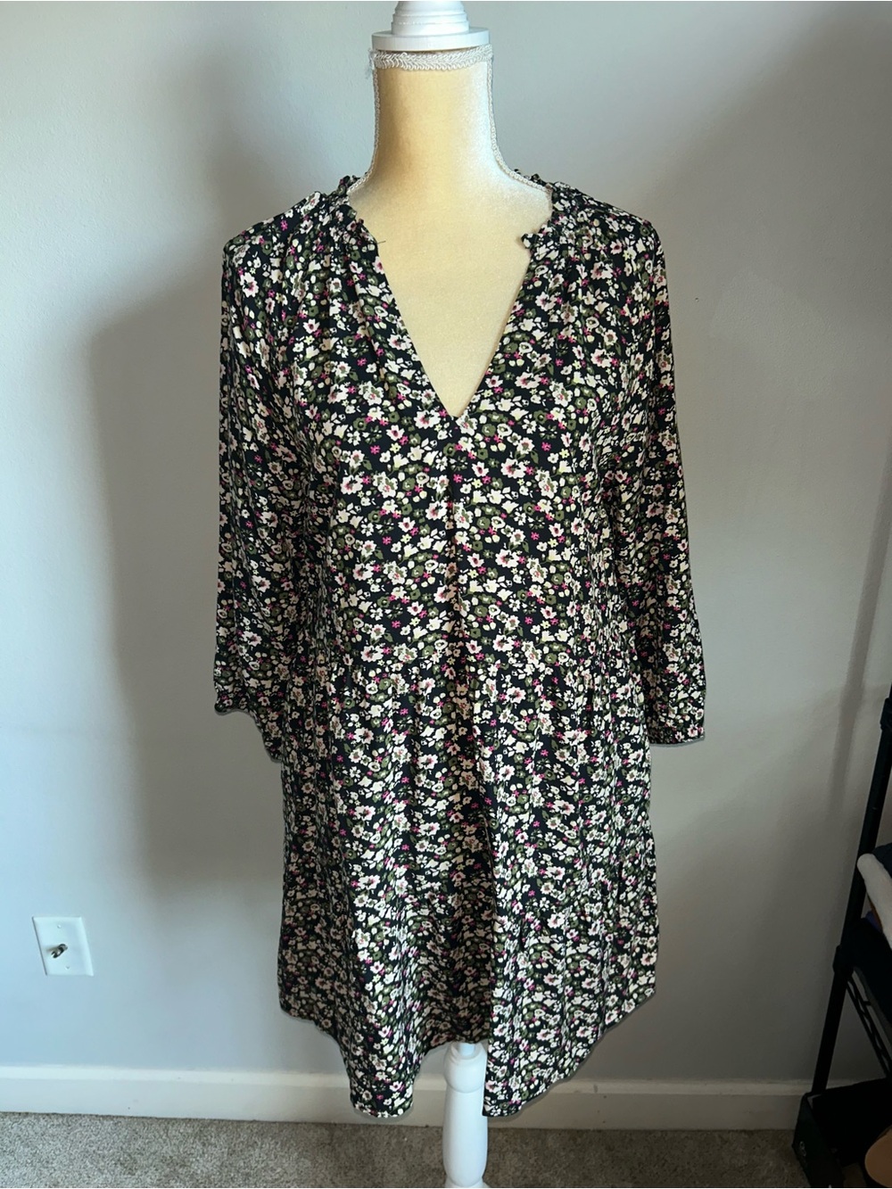 NWT The Drop Floral V-Neck Long Sleeve Mini Dress in Black FloralSz M - Picture 4 of 9